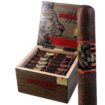 Сигары  La Aurora Untamed Robusto вид 2