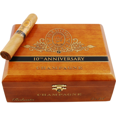 Сигары Perdomo Reserve 10th Anniversary Champagne Robusto вид 2