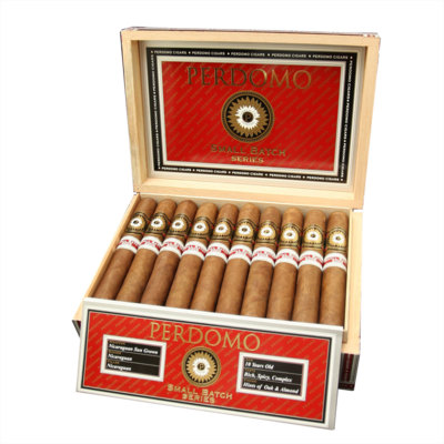 Сигары  Perdomo Small Batch Toro Especial Sun Grown вид 2