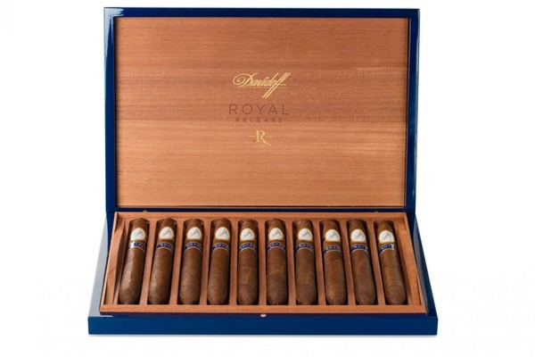 Подарочный набор сигар Davidoff Royal Release Salomones вид 2
