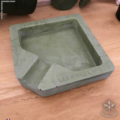 Пепельница MONAD - Green Concrete Ashtray (Зеленая) вид 3